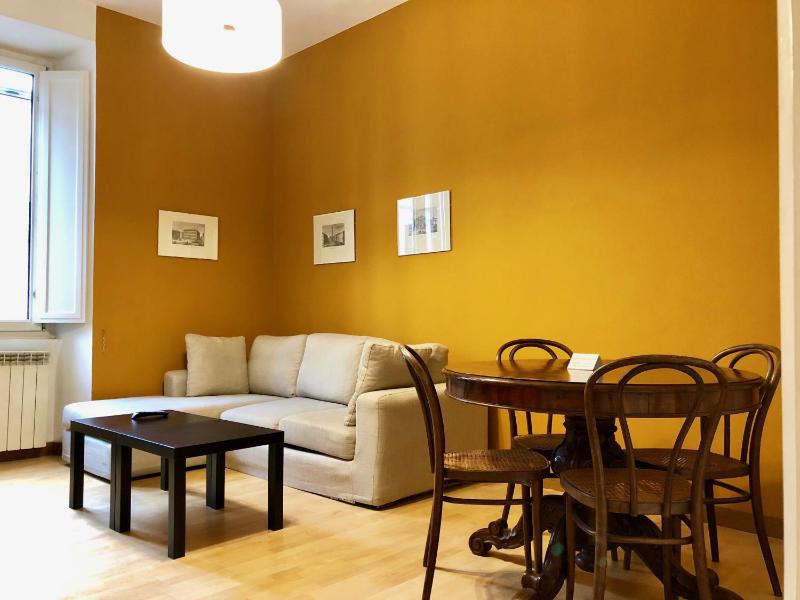 Monti Friendly Rome House — комфортный отель в Риме