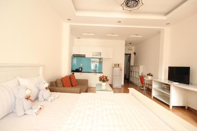 Smiley Apartment 3 — отель в Хошимине, Вьетнам