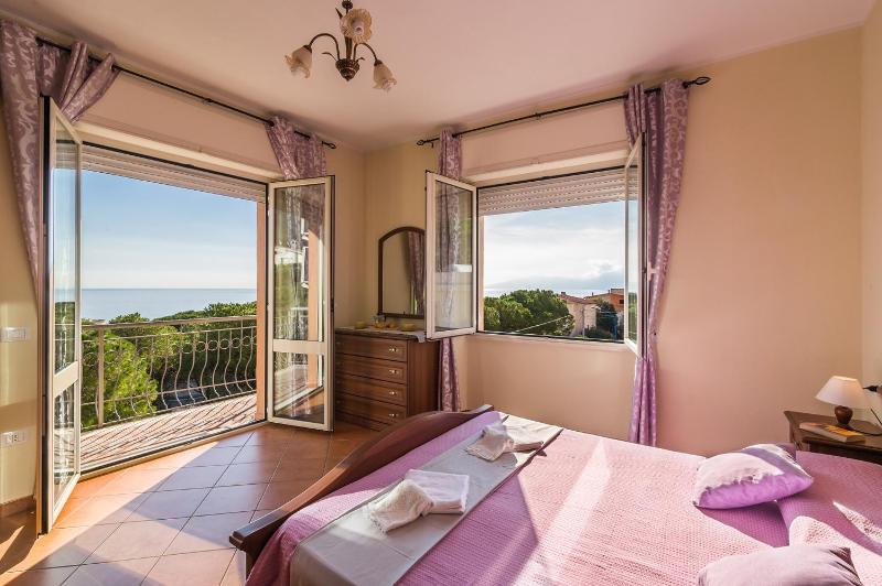 Casa Giovanni a Cala Gonone - Confortevole Appartamento Vista Mare