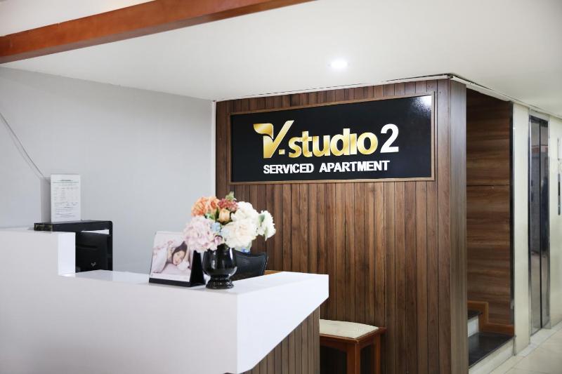 Цены на V-Studio Apartment 2 в Ханое