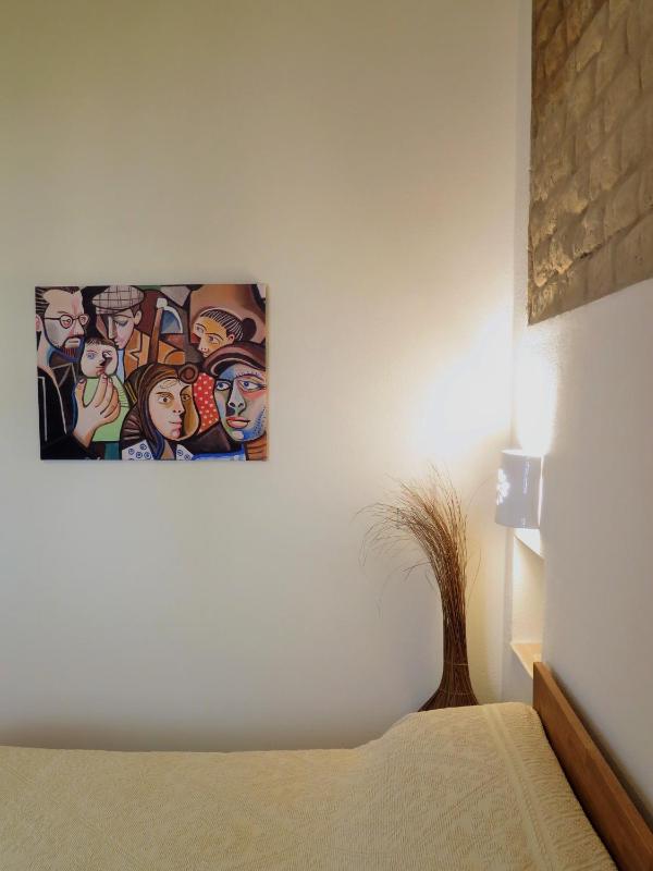 B&B Le Rondini a Monserrato - Oasi di Relax con Giardino