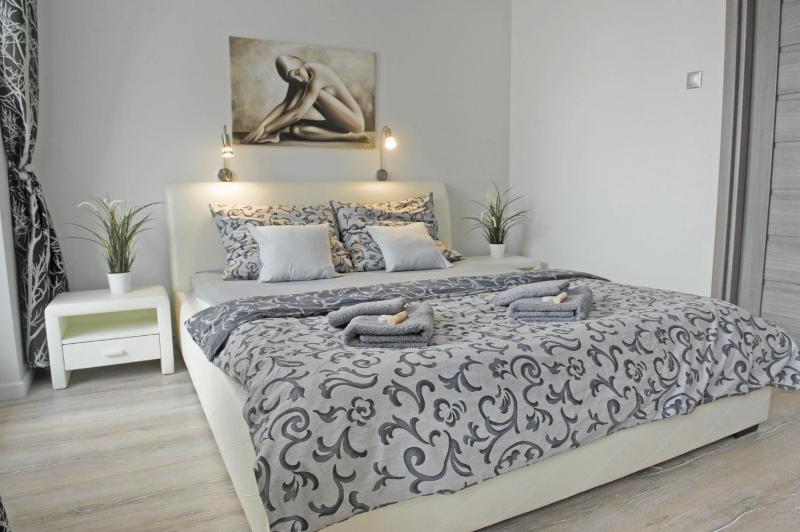 Apartamenty Nad Jeziorkiem — забронировать отель в Варшаве
