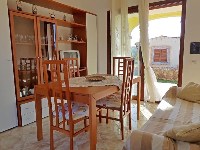 Villette Baia a Budoni - Rilassante casa con vista giardino