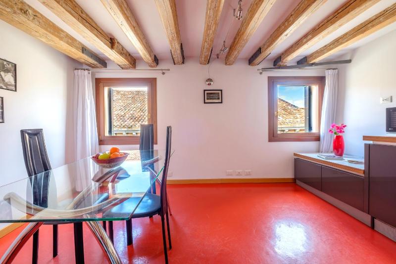 The Lion's House APT4 — комфортный отель в Венеции