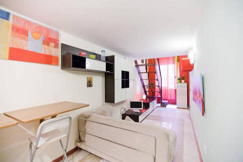 Romantic House — отель в Неаполе, Италия