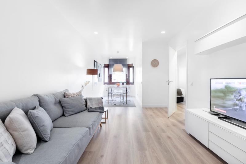 Villanueva Apartments by Flatsweethome — комфортный отель в Мадриде