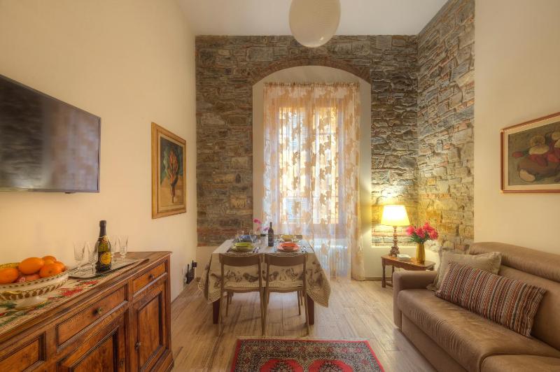 DUOMO LUXURY APARTMENT "Palazzo del Re" — комфортный отель в Флоренции