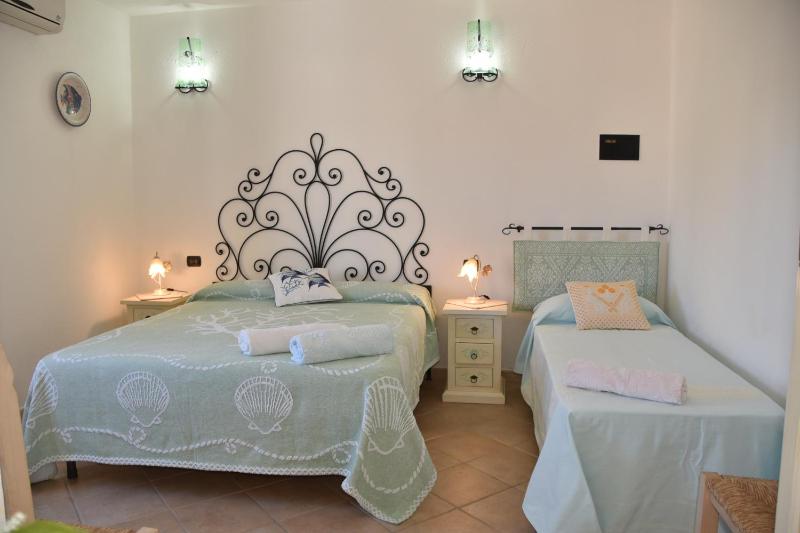 B&B Mare Isole a La Maddalena - Accogliente con balcone