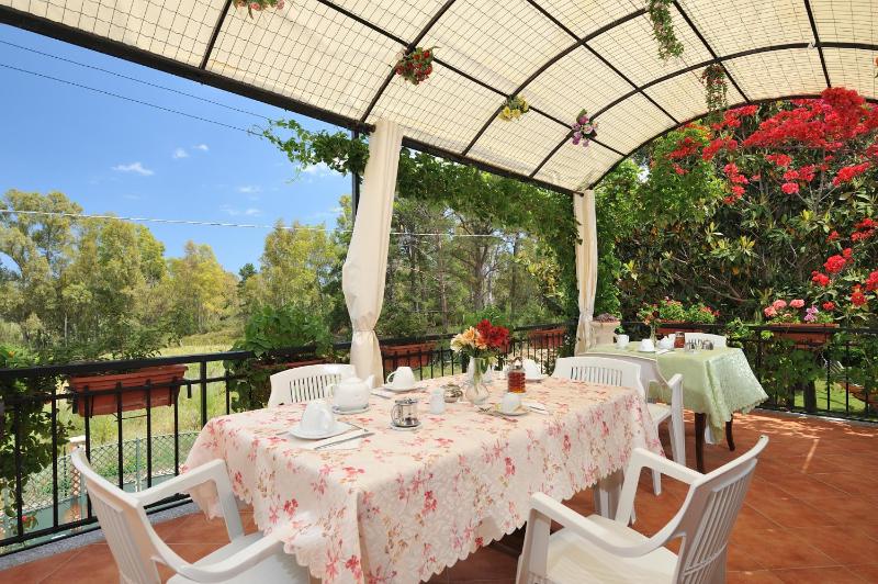 B&B Is Murdegus a Tortolì - Oasi di Tranquillità