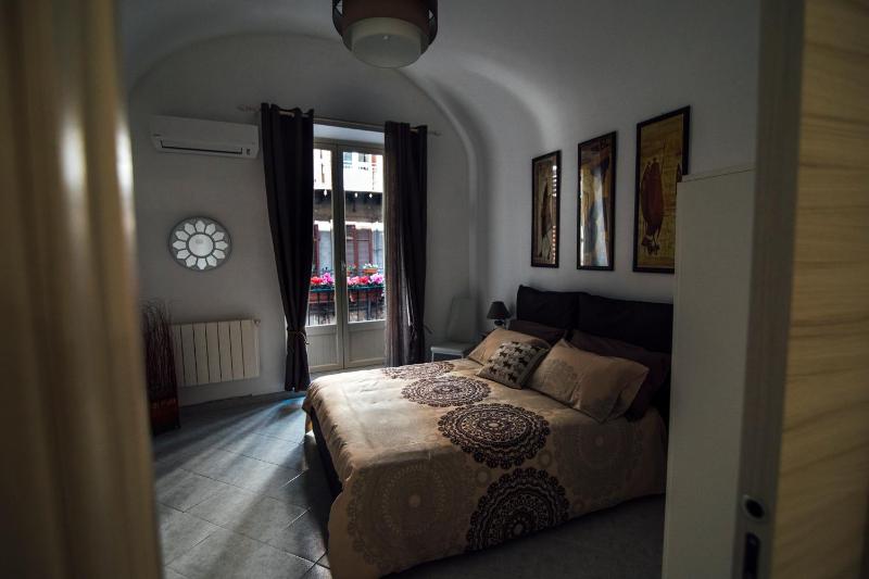 Via Vittorio Emanuele Apartment — отель с удобным расположением в Палермо
