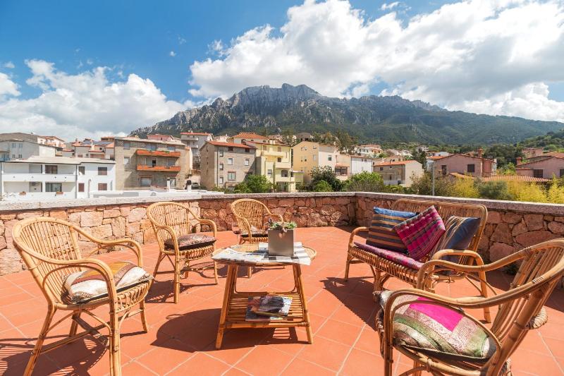 Villa Corrasi a Oliena - Lussuosa Vista Panoramica