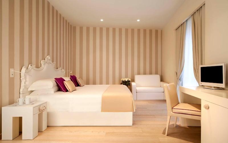Rooms Milano Duomo — забронировать отель в Милане