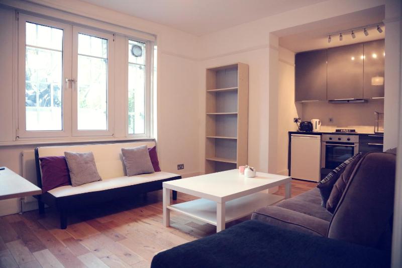 Flat1 Camden Road — забронировать отель в Лондоне