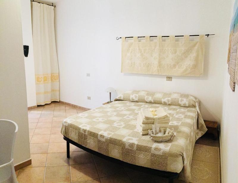 Easy Cagliari - Camere confortevoli con balcone centrale
