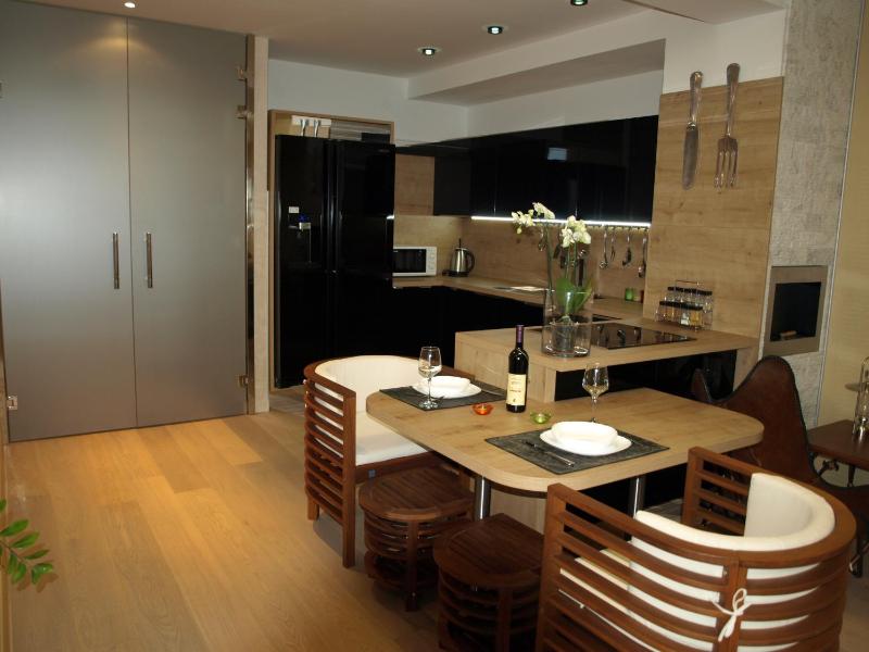 Anthurium Lux Apartment — отель с удобствами в Будва
