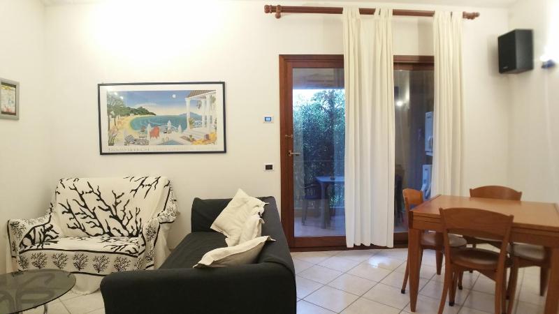 Resisole a Capoterra - Incantevole Appartamento Vista Mare