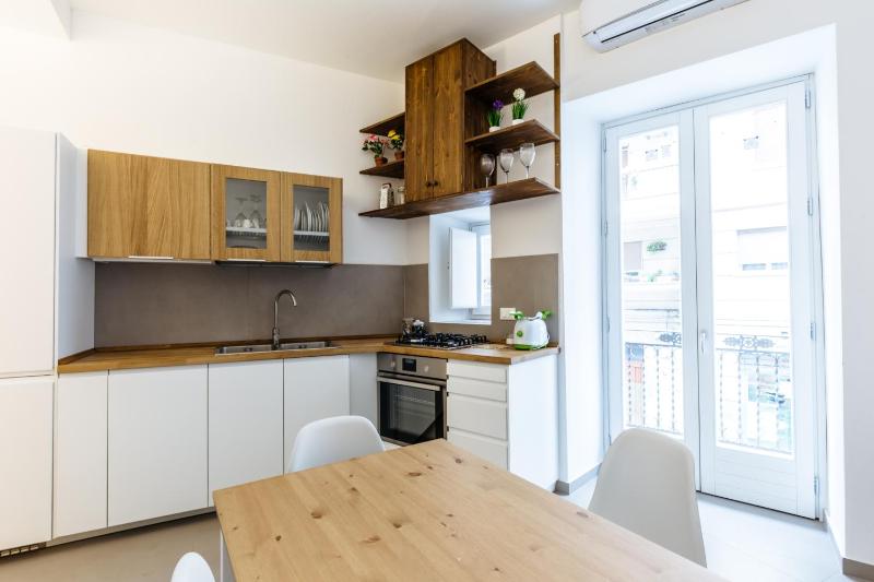 Loft Piazza Marina Family by DomuSicily — отель в Палермо, Италия
