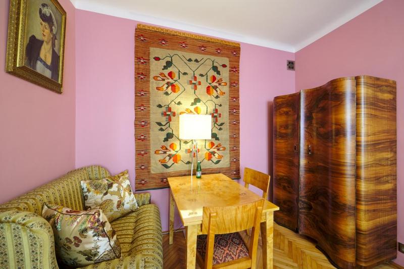 Apartament Polski Free Guarded Parking — забронировать отель в Варшаве