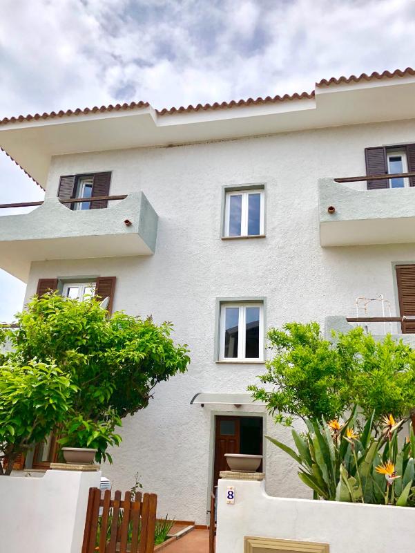 Sarena Apartment: Oasi di comfort con patio e giardino