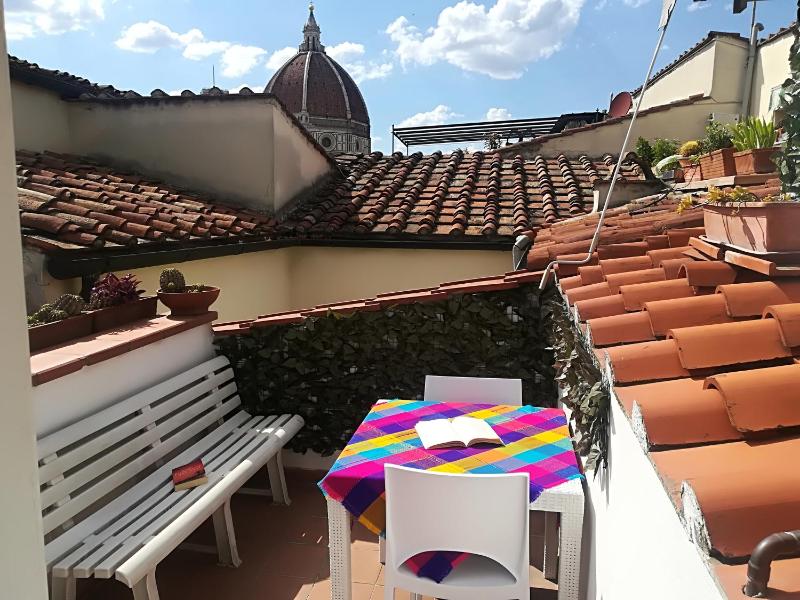 Roof Terrace and Breathtaking View apartment Florence — отель в Флоренции, Италия