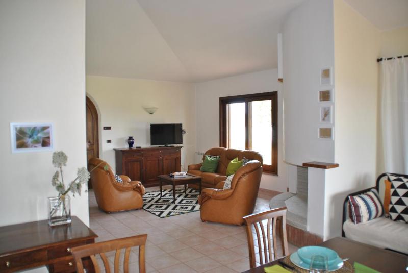 Casa Sa Serra a Lotzorai - Spazioso appartamento con giardino
