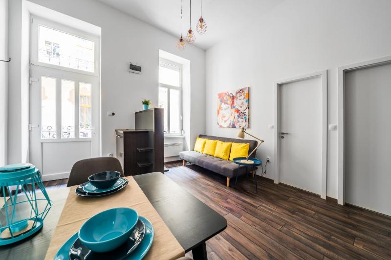 NEW DOB 53-4 CENTER Apartment — отель в Будапеште, Венгрия