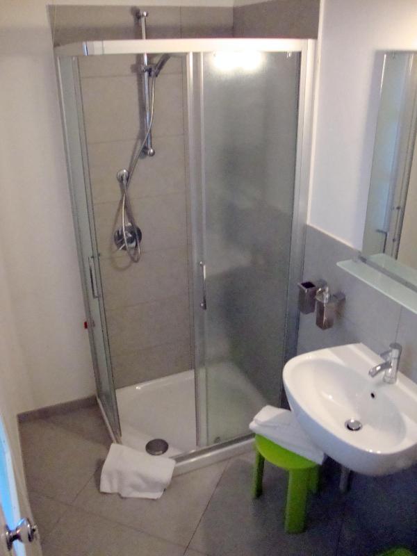 Iride Guest House a Oristano - Moderno alloggio WiFi
