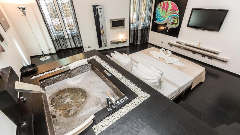 Rental in Rome Cosmopolitan hi-tech — забронировать отель в Риме