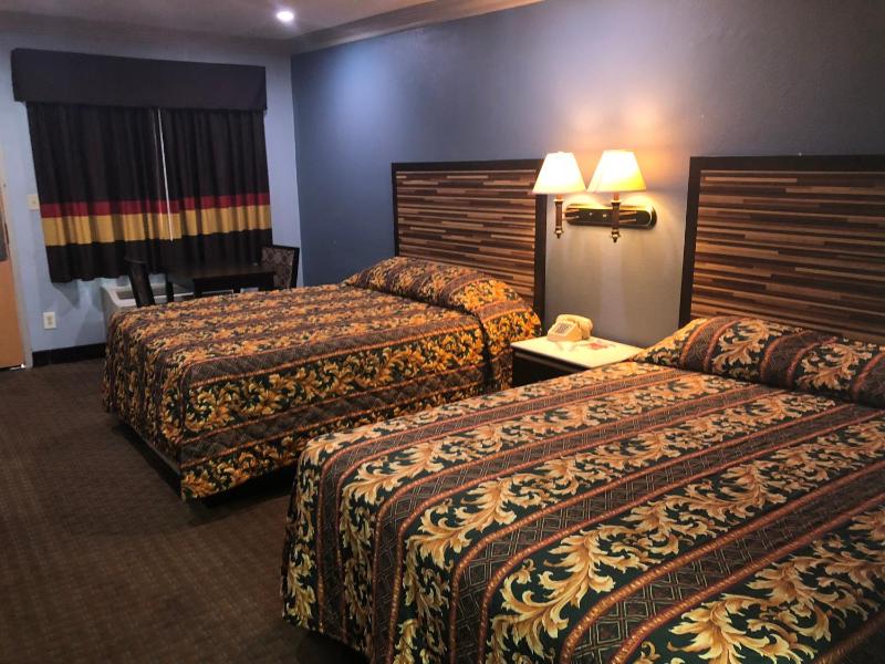 La Mirage Inn LAX Airport — забронировать отель в Лос-Анджелесе