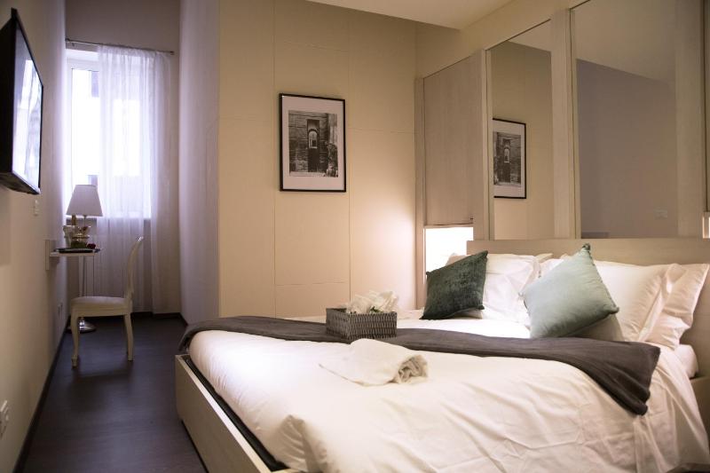 H-Aviva Giubbonari Apartment — комфортный отель в Риме