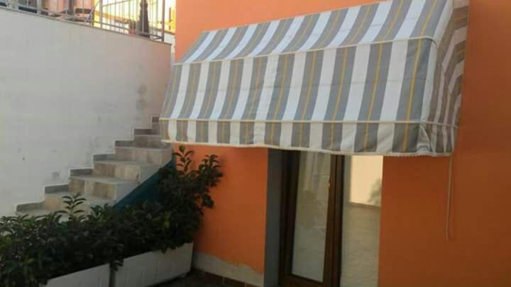Residenza Vacanze a Tanaunella - Pensione vista mare