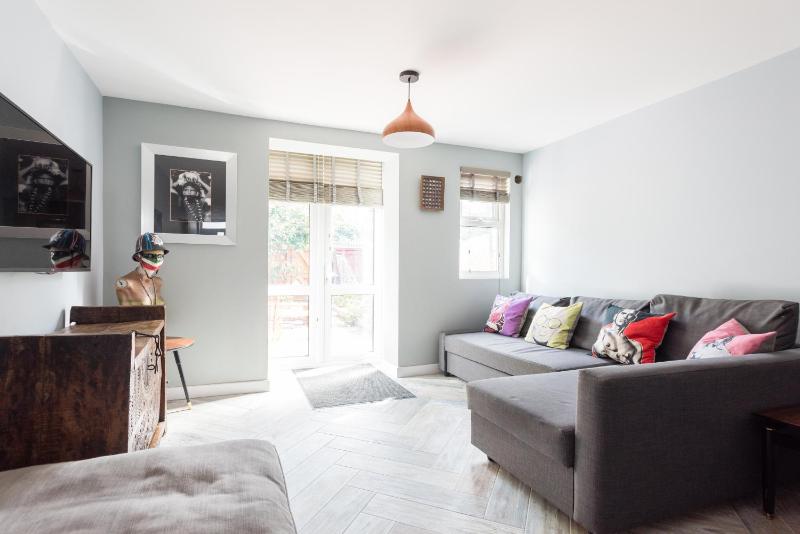 Second Nest Nine Elms — отель с удобствами в Лондоне