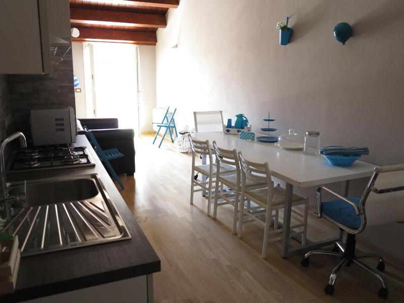 Original B&B a Porto Torres - Autentico Soggiorno con Terrazza
