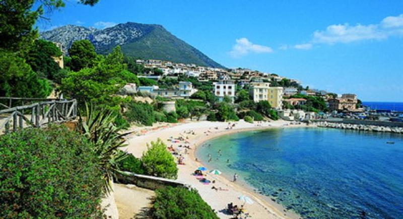 Purple Flower Suite a Cala Gonone - Elegante Oasi