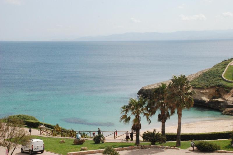 Original B&B a Porto Torres - Autentico Soggiorno con Terrazza