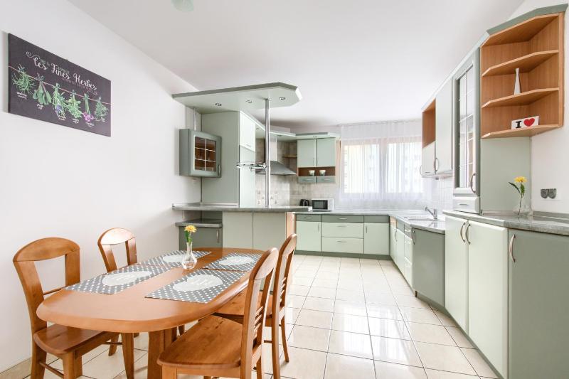 Gama Great Location & Famili Apartment 120m 2-12 people — отзывы гостей и цены