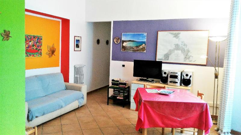 Corte Appartamenti a Santa Teresa: Oasi nel centro
