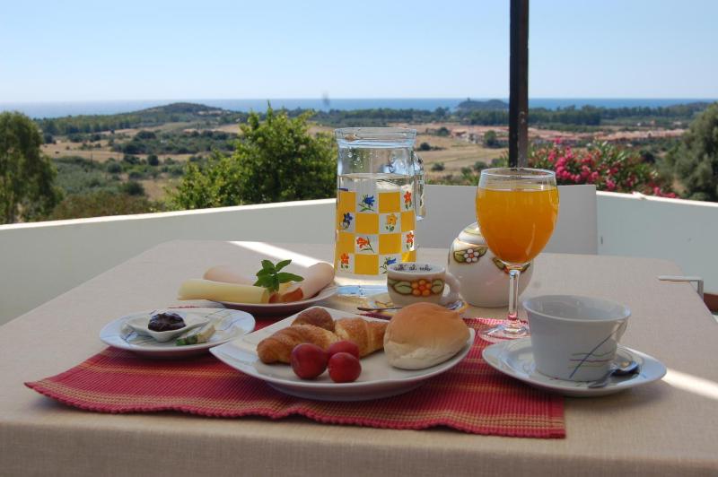 Villa delle torri a Pula - Incantevole vista mare