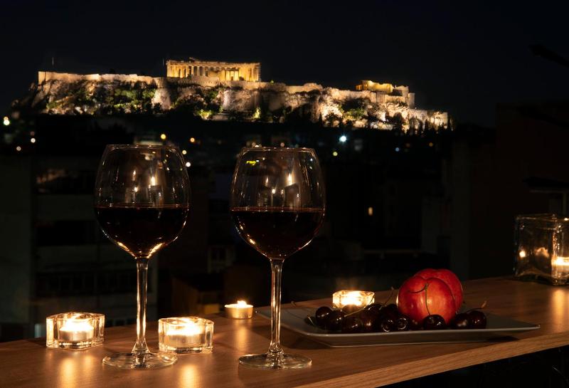 Mosaics Astonishing Acropolis view Aprtm — комфортный отель в Афины