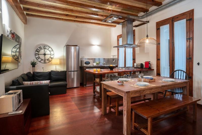 Habitat Apartments Ferran — отель с удобствами в Барселоне