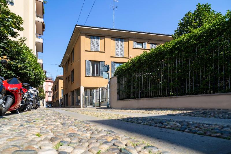 Residenza Cornaggia — забронировать отель в Милане