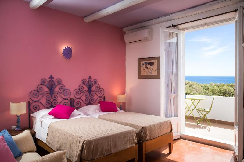 Palmasera Suites a Cala Gonone - Eleganza sul mare