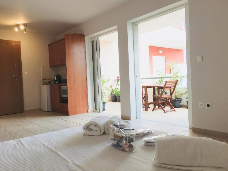 Top for sightseeing 4th floor studio veranda! — отель в Афины, Греция