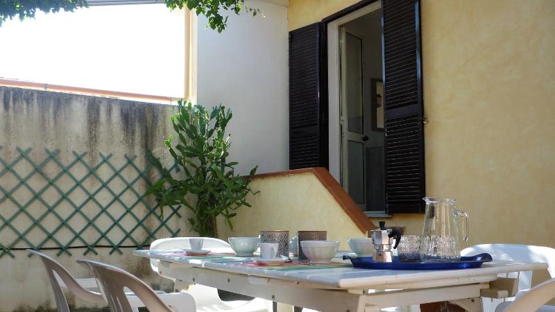 Casa Olivia a Cannigione - Accogliente Casa con Patio
