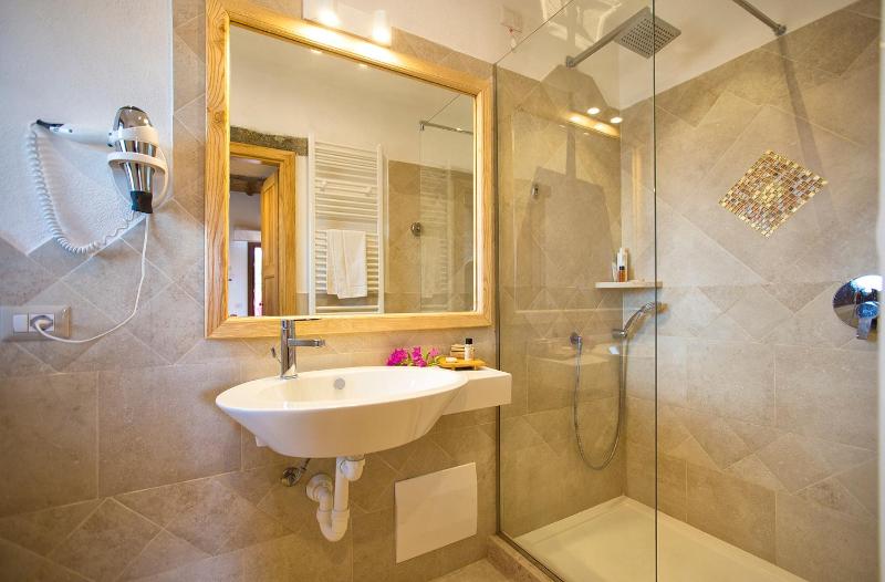 Villa Nicoletta a Porto Pozzo - Incantevole B&B vista mare