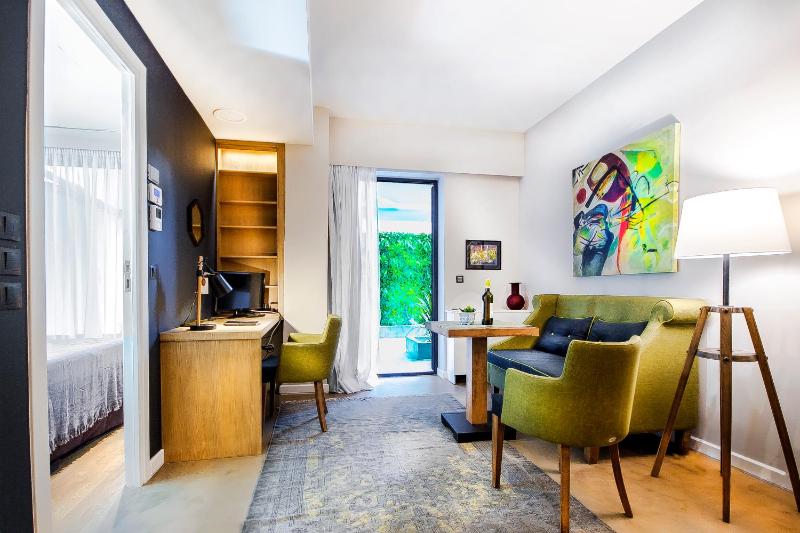Comfort studios in Kolonaki — забронировать отель в Афины