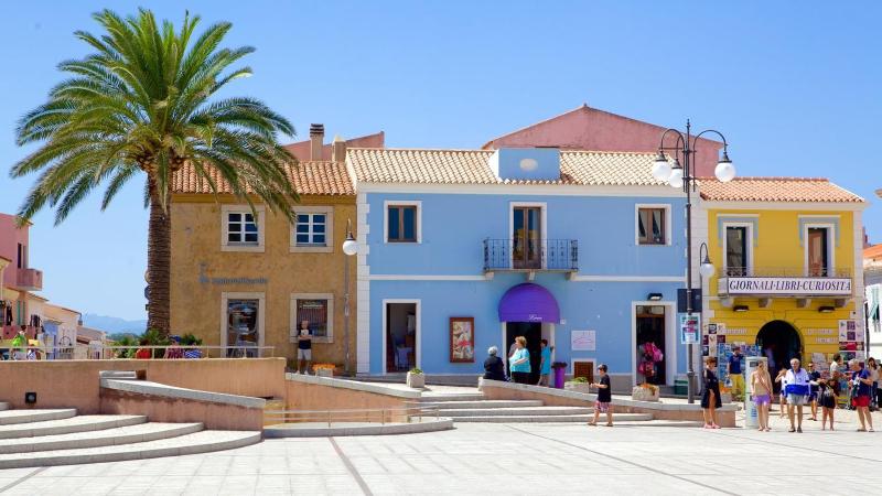 Residenza del Porto a Santa Teresa: Spazioso centro