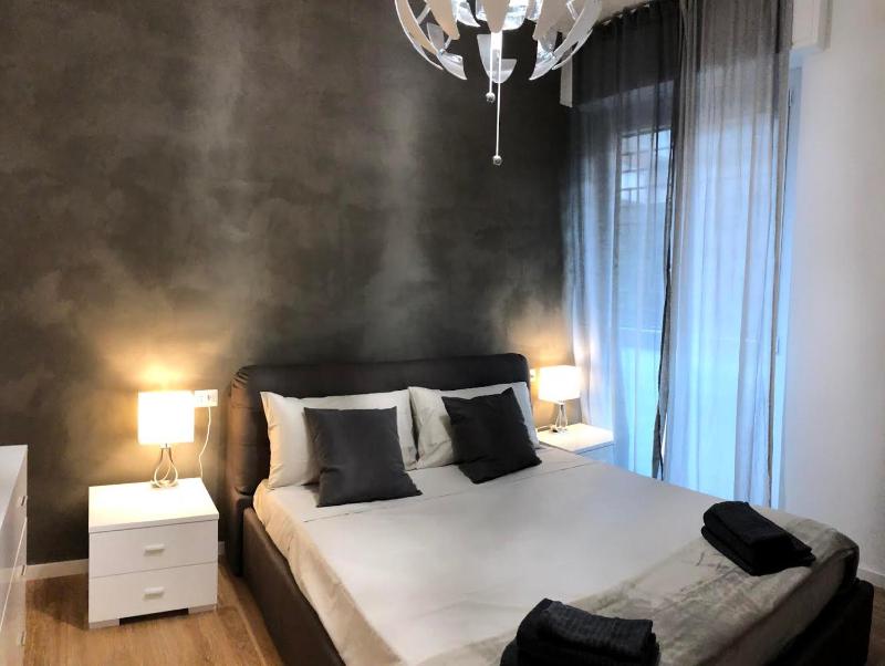 De Angeli Modern Apartment — отель с удобствами в Милане