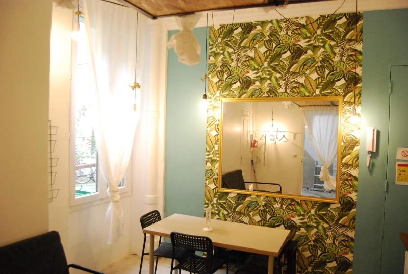 Arty 20m² district of BATIGNOLLES — комфортный отель в Париже