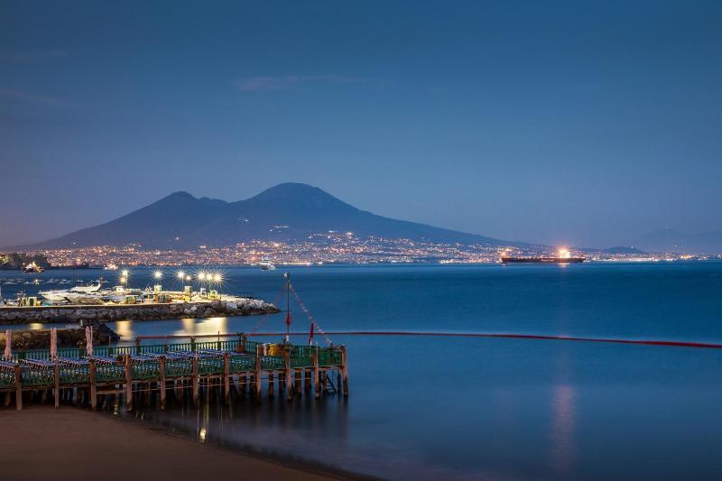 LHP Suite Posillipo — забронировать отель в Неаполе